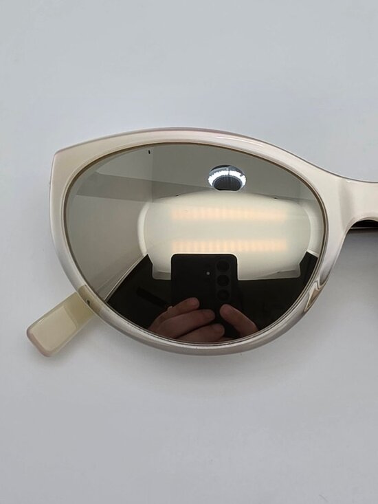Shauns Alisa Snow to Crystal Frame Silver Mirror Lens Cat Eye Sunglasses w/ Case main image 9